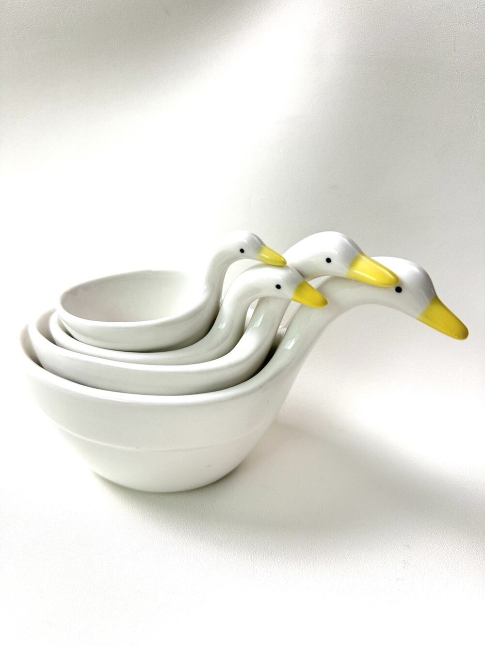Anthropologie Biscuit Goose Measuring Cup Set 4 Ceramic White Nesting Geese